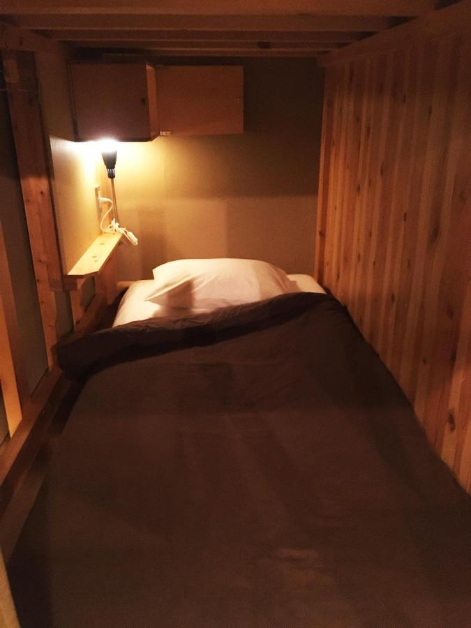 No Borders Hostel Токио Екстериор снимка